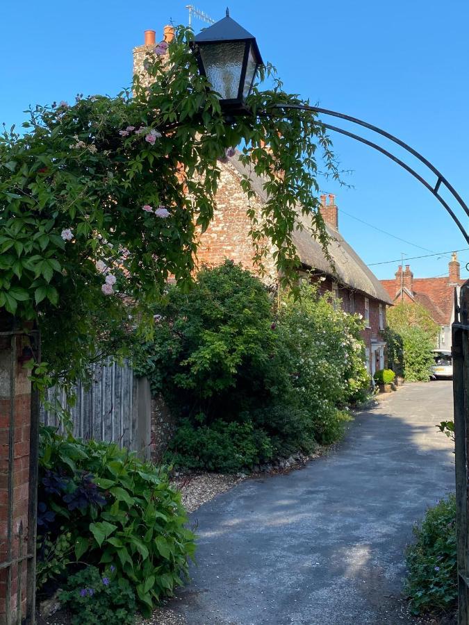 7 Salisbury Street B&B Cranborne Exteriér fotografie